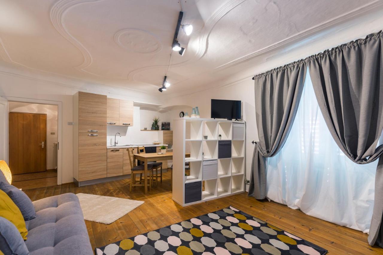 Albergo Diffuso Ela Living - Apartment Bellepoque エーニャ エクステリア 写真