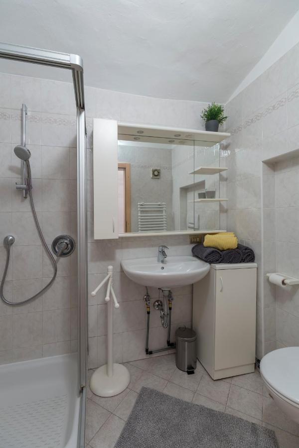 Albergo Diffuso Ela Living - Apartment Bellepoque エーニャ エクステリア 写真